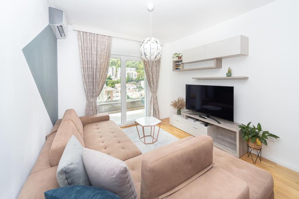 Appartement Twobedroom Lux +garage *